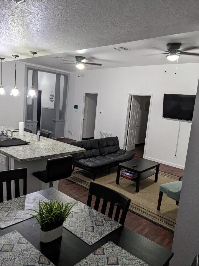 Cozy *Downtown Getaway* Vila San Antonio Exterior foto